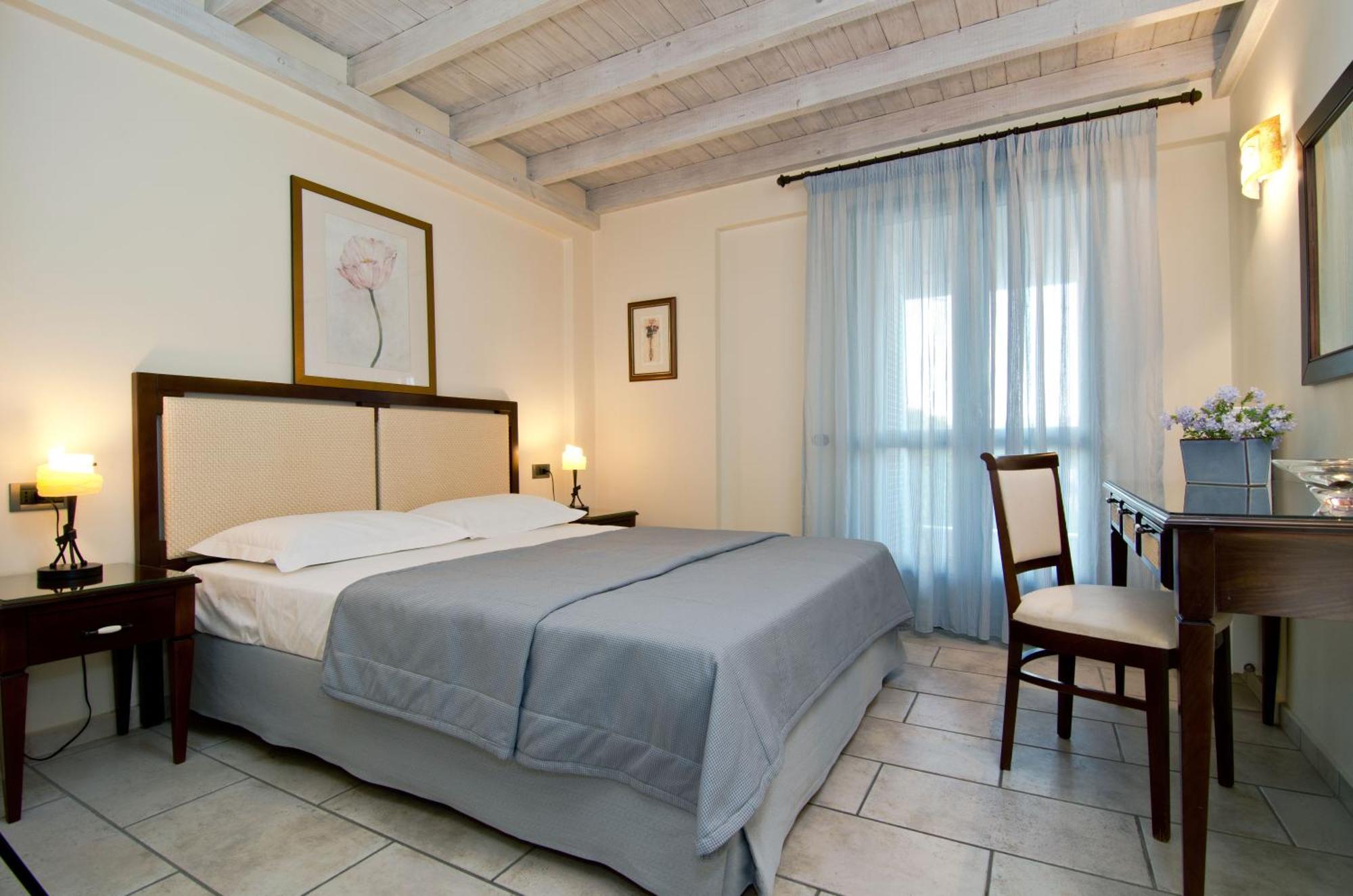 Harmony Hotel Apartments Selianitika Luaran gambar
